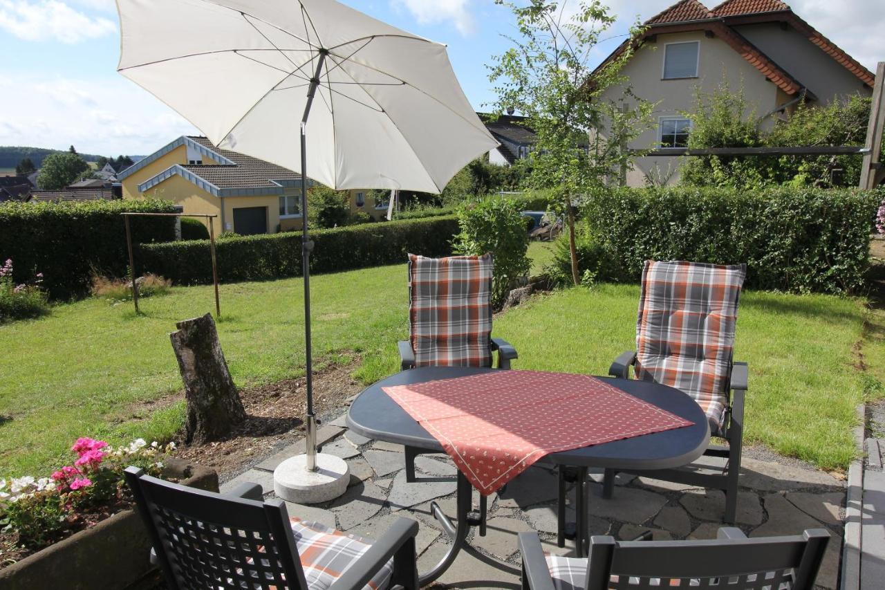 Ferienwohnung Mohrs Mehren  Bagian luar foto