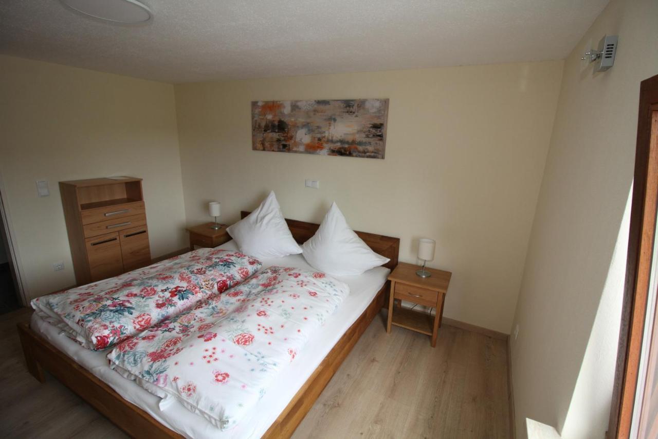 Ferienwohnung Mohrs Mehren  Bagian luar foto